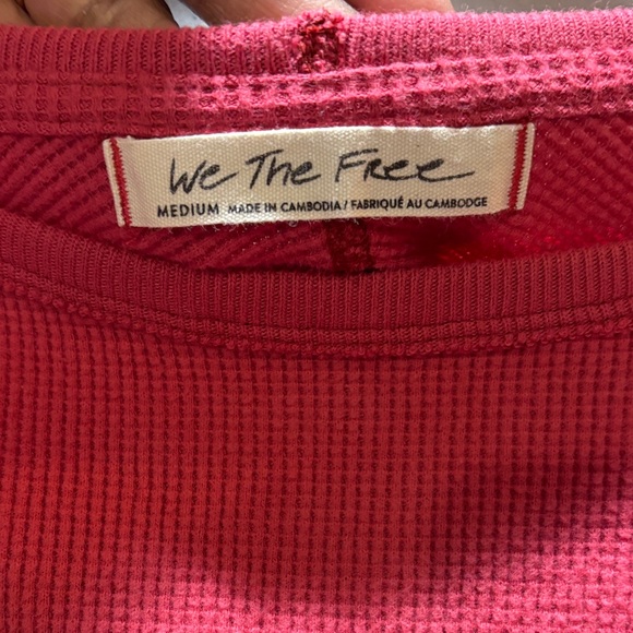 Free People We The Free Amelia Coral Long Sleeve Top High Low 100% cotton size M - Picture 10 of 11